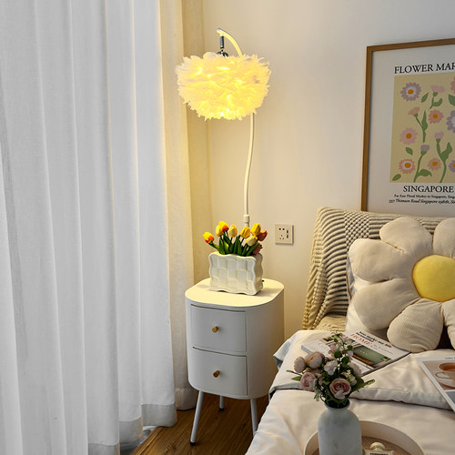 小红书推荐奶油风床头柜台灯一体