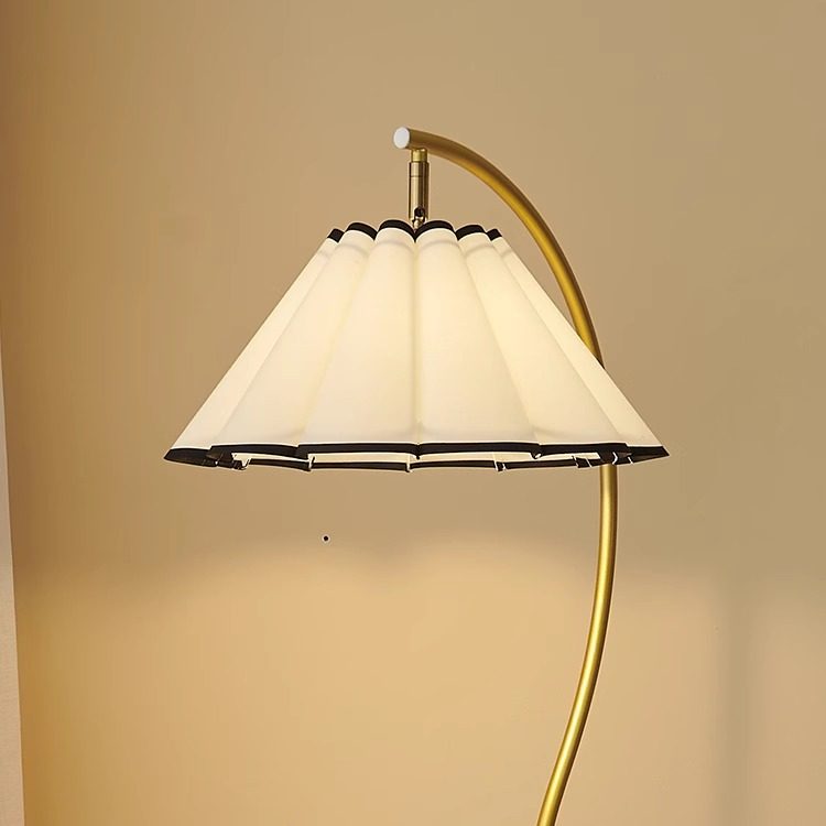 卧室奶油风落地灯罩氛围感装饰客厅沙发置物床头柜一体台灯摆件,家装灯饰光源,装饰落地灯,淘宝优惠券,粉丝福利购,淘宝优惠卷