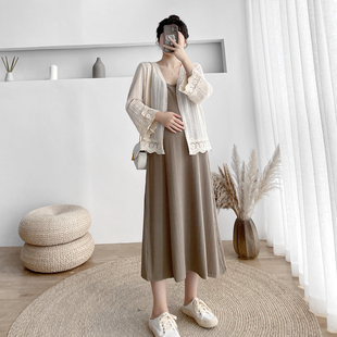 孕妇连衣裙秋款开衫吊带裙两件套大码孕妇装秋装套装百搭背心裙子
