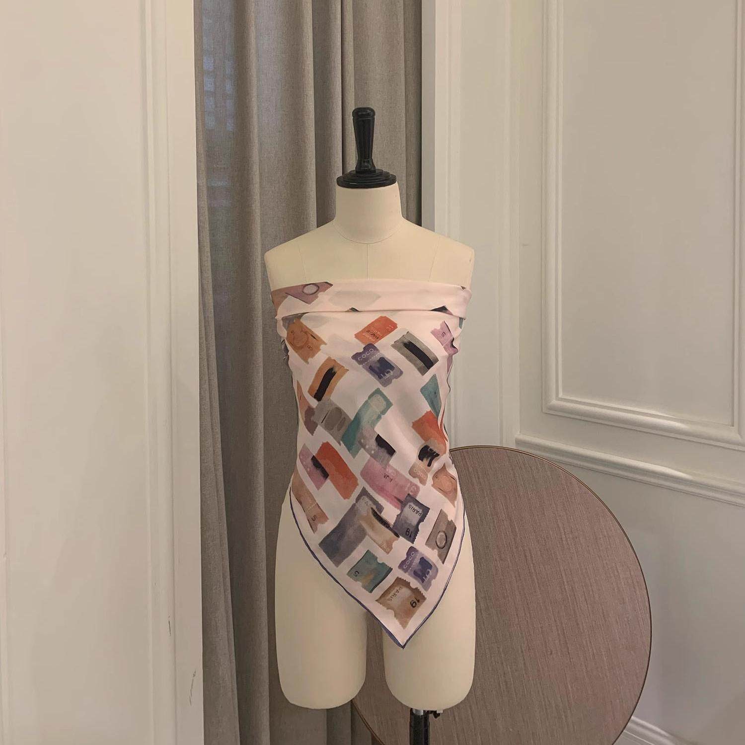 同款怒省8K！可当抹胸穿丝巾