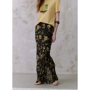 奥芝国 法式复古黑色不规则开叉碎花半身裙女松紧腰修身长裙SW