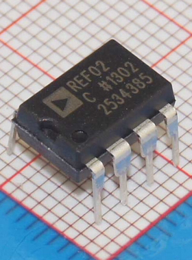 REF02CP REF02C REF02 电压基准芯片 直插DIP-8 进口全新原装