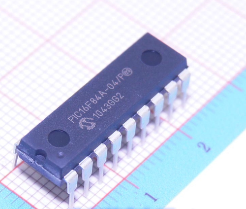 PIC16F84A-04/P DIP-18 微控制器 原装