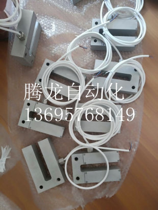 现货全新安川槽型磁性开关PSMO-25D1TH/PSMO-25E1TH门阀开关