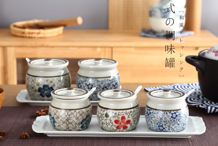 火锅店大小号糖罐辣椒子盐罐调味瓶罐盖勺瓶罐餐厅陶瓷缸罐喝汤勺在类目 厨房/烹饪用具, 厨用小工具/厨房储物, 储物瓶罐/厨房储物器皿, 调味瓶罐中 - 来自Buy2taobao.com提供专业的淘宝代购服务