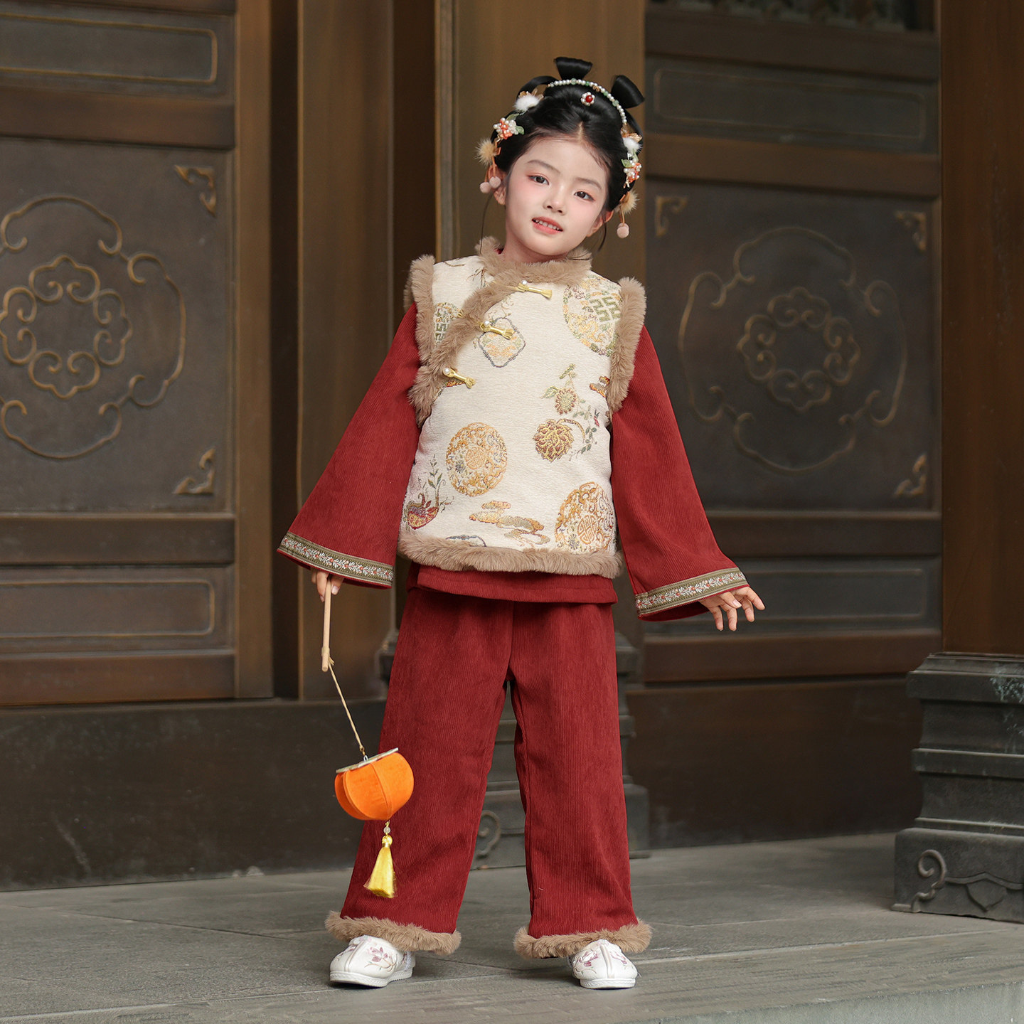 拜年服汉服冬装女童过年服新中式套装儿童2026新款女宝宝国风唐装