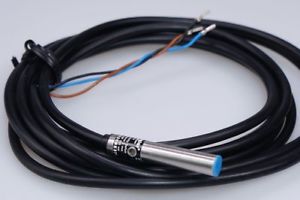 WENGLOR IR020BE37VD  induktiver Sensor  Sn 2mm, 10...30V DC