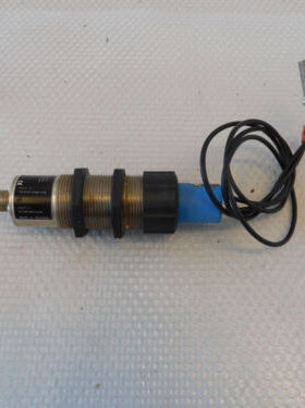 Wenglor UF66VCF3, Sn=1000mm + Wenglor 163-155-102 Glasfasers