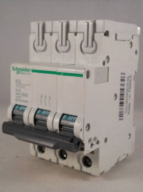 KQ10C310 Schneider MCB 10 Amp Triple Pole 3 Phase Breaker Ty