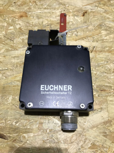 Euchner  TZ1LC024     /    045177    Sicherheitsschalter mit
