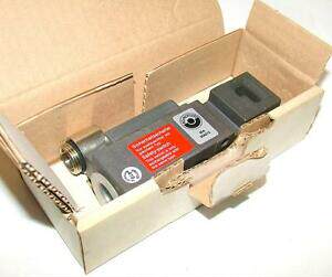 NZIVZ-528E-M NEW EUCHNER NZIVZ-528E-M SAFETY SWITCH INTERLOC