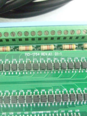ADVANTECH PCI-1754 W ADAM 3951和电缆