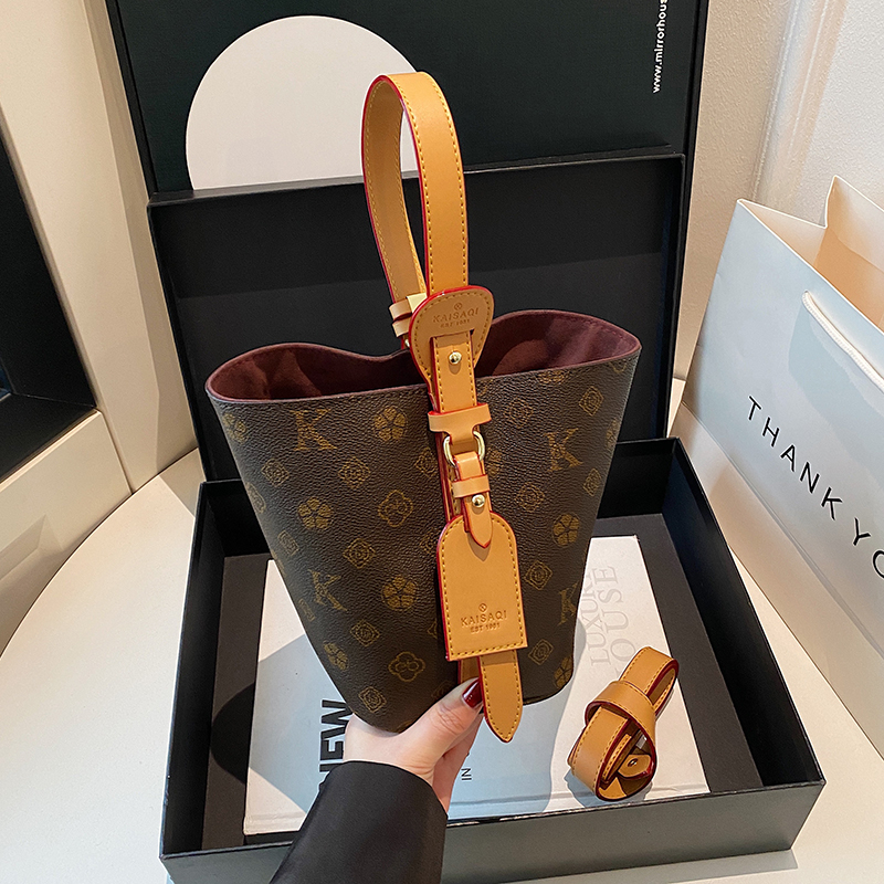 水桶包小众高级感斜挎包