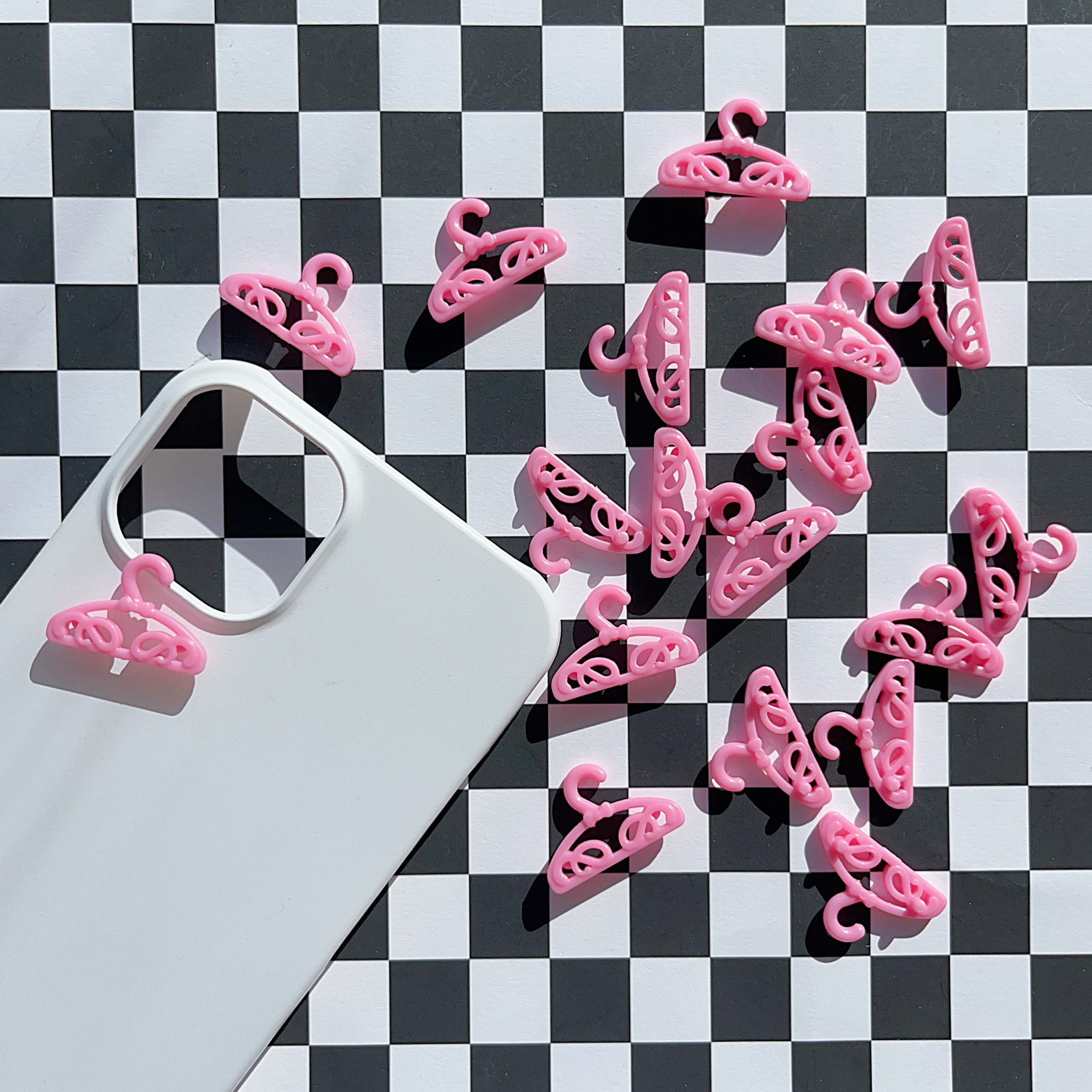 粉色小衣架散货配件diy奶油胶手机壳装饰材料微缩过家家玩具摆件,模玩/动漫/周边/娃圈三坑/桌游,潮玩盲盒,淘宝优惠券,粉丝福利购,淘宝优惠卷