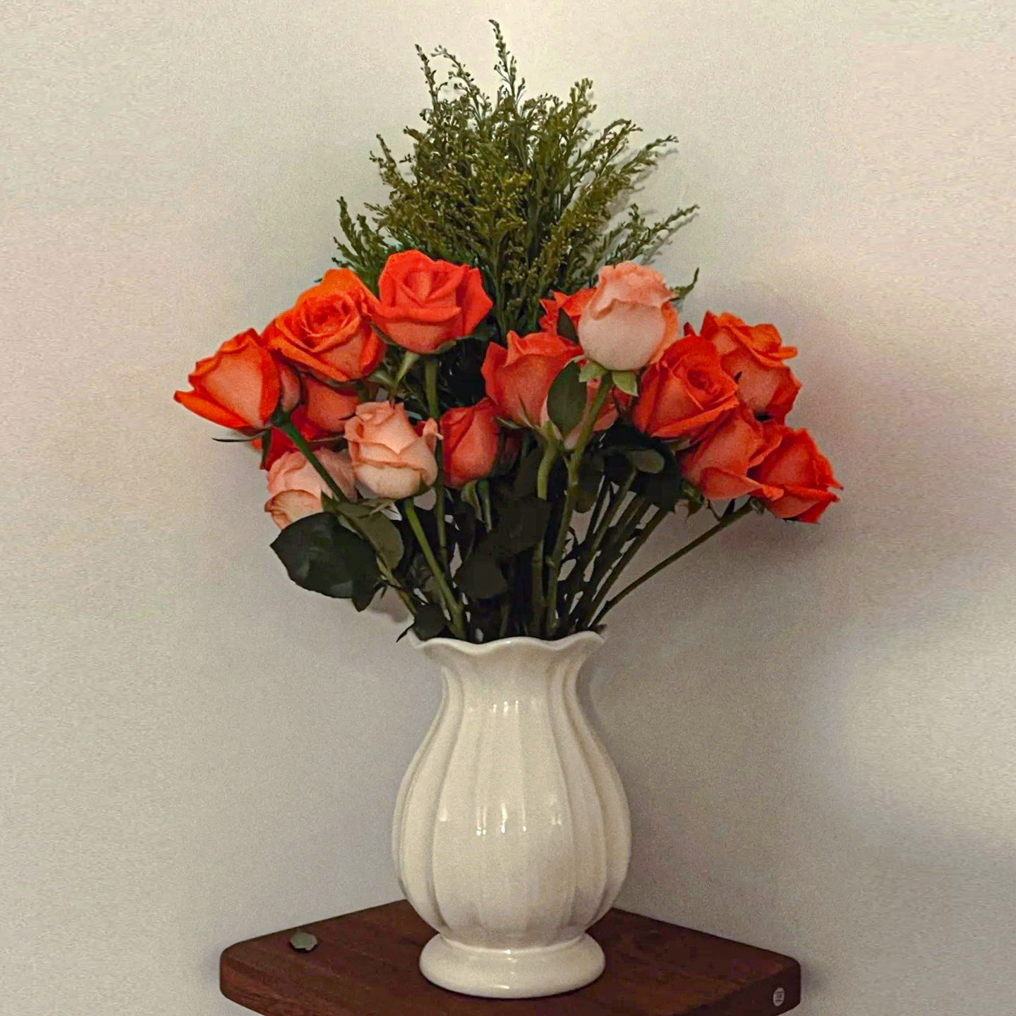 花瓶设计感小众百合花千层金冬青佛手花瓶2025热卖艺术感水培陶瓷