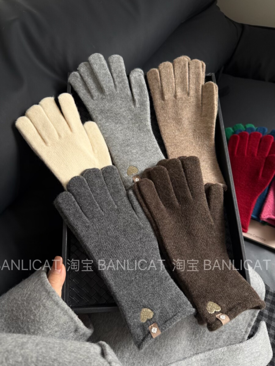 BanliCat 韩版含羊毛秋冬保暖爱心针织手套女防寒五指手套可触屏