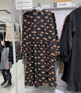 GU极优UNDERCOVER高桥盾第二弹秋冬合作款女装连闲裙裙子338430