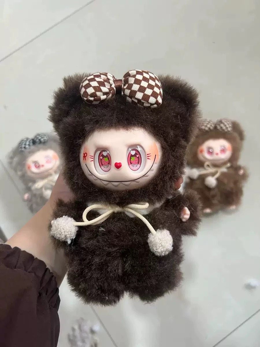 LABUBU布布小熊款蝴蝶结礼品18cm钥匙扣毛绒娃娃 可爱包包挂件,模玩/动漫/周边/娃圈三坑/桌游,棉花娃娃/毛绒玩具娃衣,淘宝优惠券,粉丝福利购,淘宝优惠卷