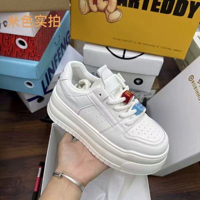 厚底小白鞋女增高6cm不累脚轻便小个子2025秋季新款时尚休闲松糕