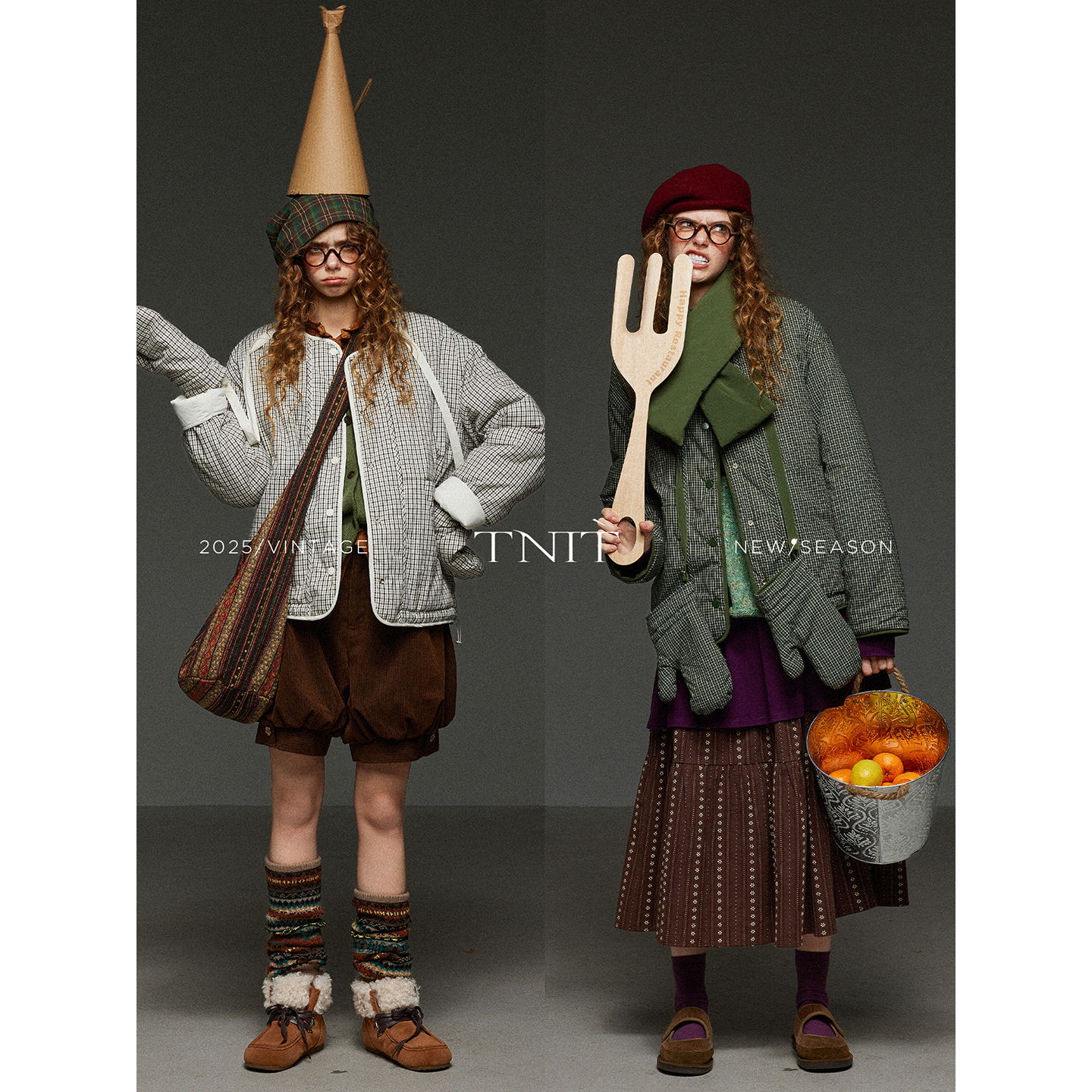 【汤曼妮粉丝专享】TNIT复古两面穿带手套围巾棉服/羽绒服外套