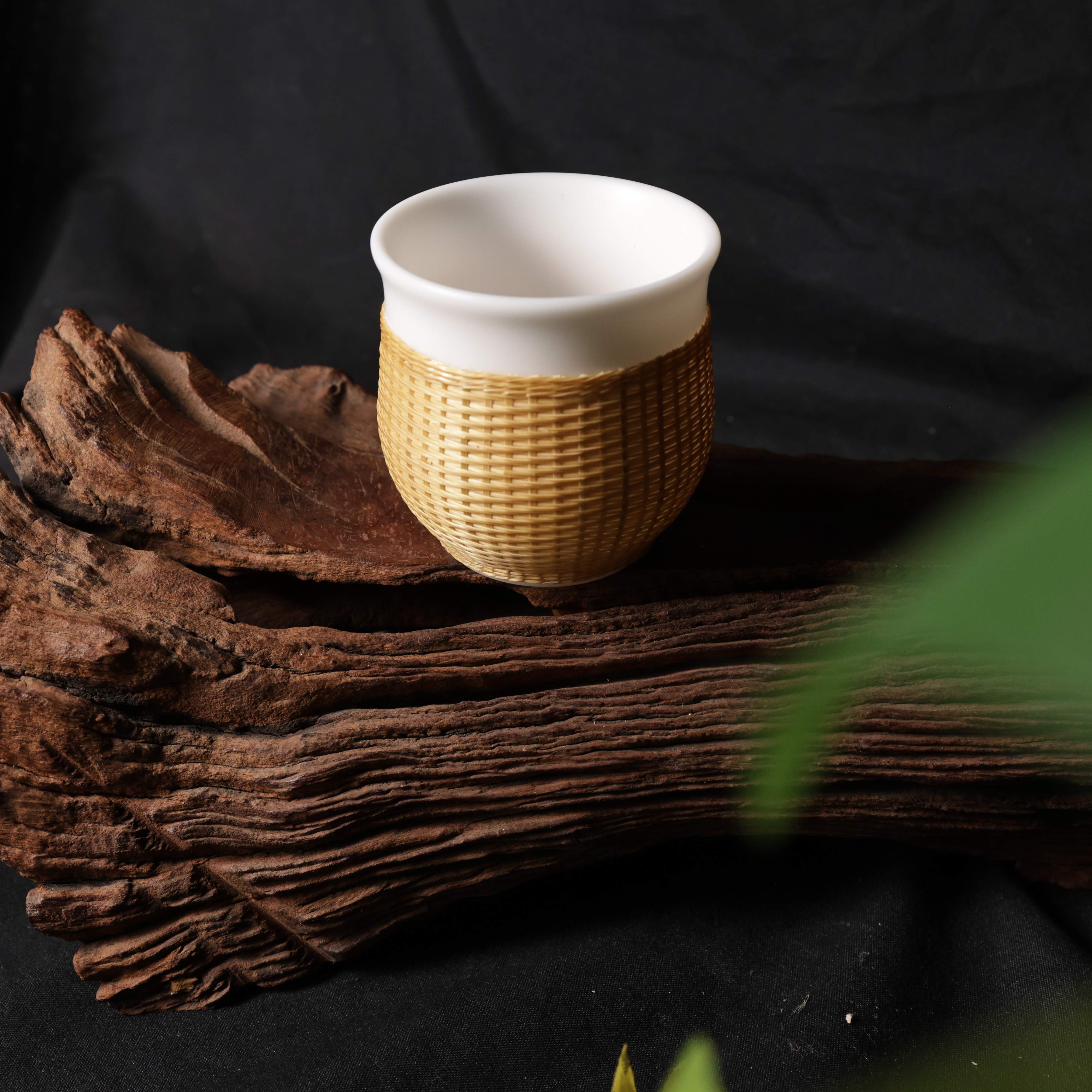非遗竹编竹丝扣瓷茶杯