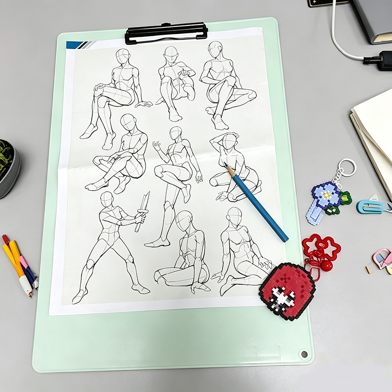 塑料加厚素描纸可挂式写字板图片