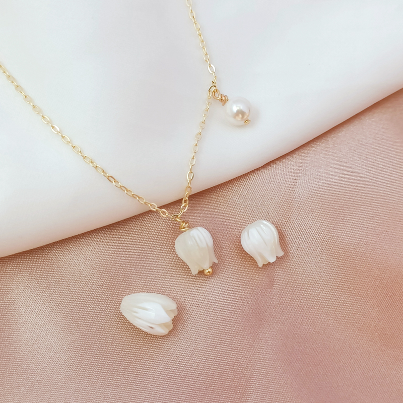 天然贝壳雕刻郁金香铃兰花通孔