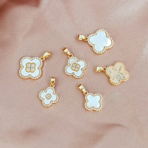 镶锆石贴天然弧面母贝四叶草吊坠