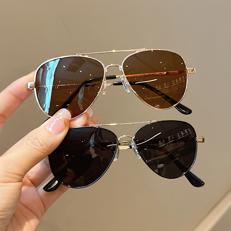 儿童太阳镜女童防紫外线墨镜男童宝宝时尚小女孩金属眼镜防紫外线