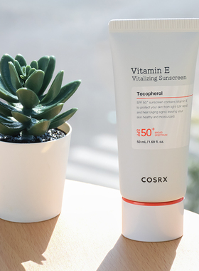 COSRX维生素E防晒霜SPF50 PA+++ 50倍防紫外线50十 Sunscreen50ml