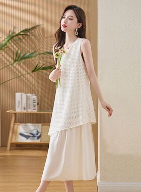 2025年夏季新款无袖圆领背心连衣裙女长款宽松休闲气质假两件裙子