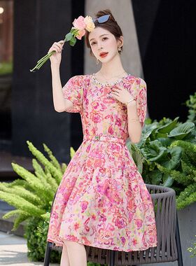 碎花连衣裙女中长款2025超火的夏装裙子法式气质高级感显瘦爆款裙