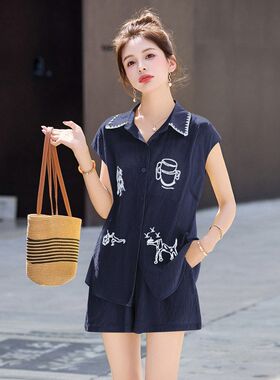 2025夏新款设计感小众翻领刺绣无袖气质衬衫女上衣短裤两件套装