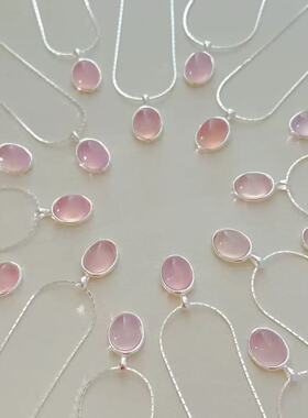 新款粉色草莓晶水晶项链女ins小众设计简约椭圆吊坠锁骨链颈饰