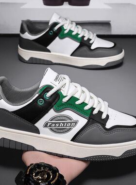 男鞋2026秋季新款潮流男款百搭高端轻便软底运动休闲小白平板鞋子