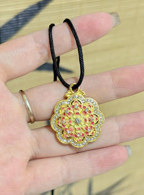 洛神 新中式精致百搭珐琅彩镂空金色吊坠送礼物