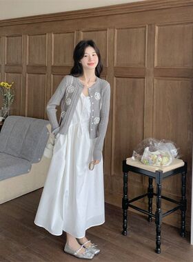 千金感吊带连衣裙针织提花开衫外套女春秋2026新款设计感超火套装