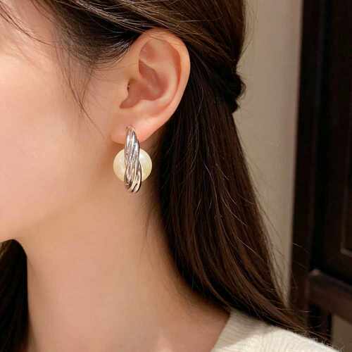 专柜品牌法式复古金属纹理珍珠耳圈女 个性独特简约设计感冷淡风