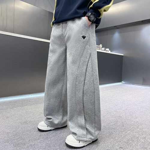专柜品牌儿童装男童秋装裤子2026新款春秋款中大童休闲裤卫裤秋季
