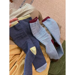 早秋撞色细条纹棉袜！无骨工艺袜头袜口拼色设计，日常穿搭很出彩