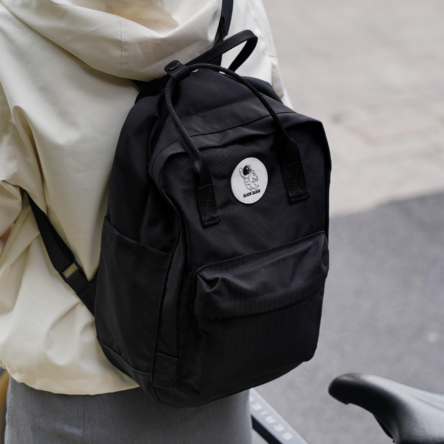 潮牌上班山系双肩包大学生书包小个子女可爱户外休闲笔记本潮背包,箱包皮具/热销女包/男包,双肩背包,淘宝优惠券,粉丝福利购,淘宝优惠卷