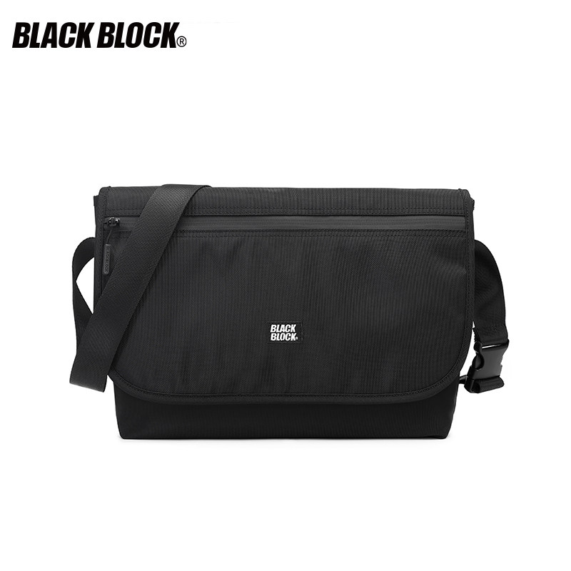 BLACK 黑色简约运动风时尚斜挎包街头潮牌邮差包大学生男女笔记本