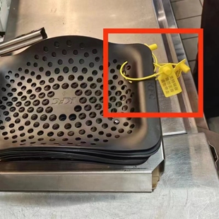 炸鸡快餐店用餐篮提示牌防止扔掉带走节约成本餐篮吸油纸防油纸