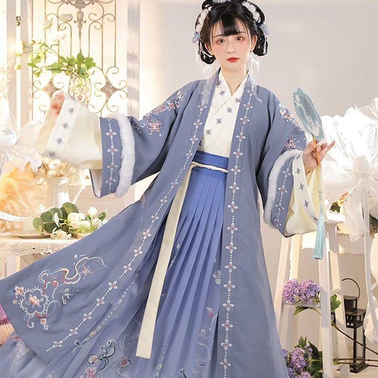 森女汉服馆原创改良汉服汉元素长褙子长衫交领齐腰褶裙三件套秋冬_虎窝淘