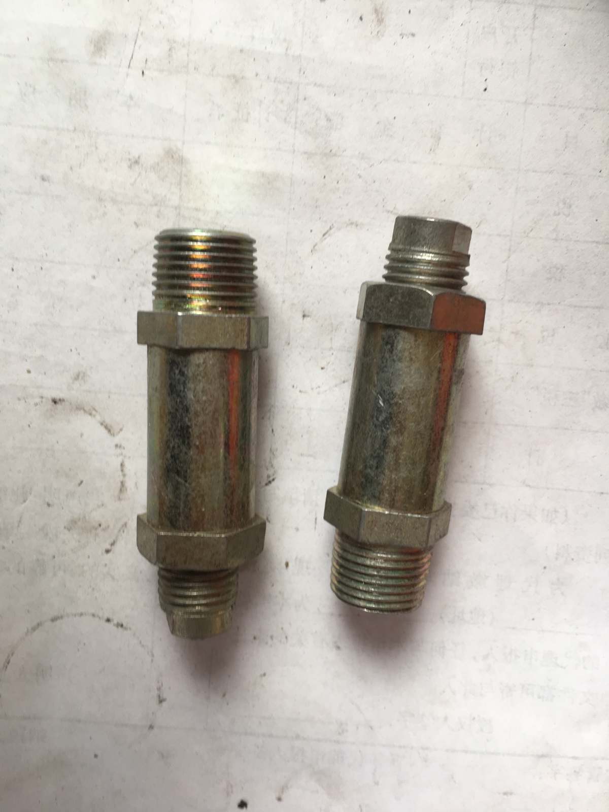 东风140/解放141/储气桶/安全阀/泄压阀