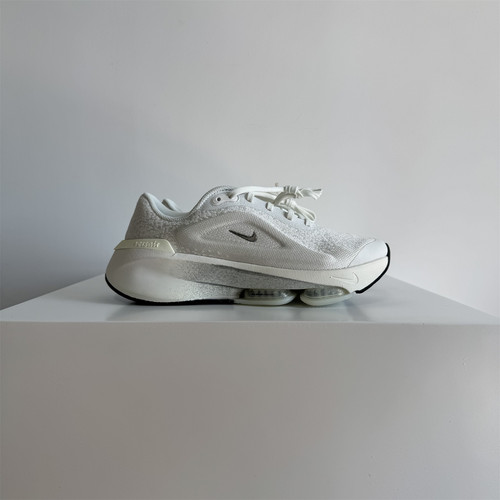 Nike耐克Versair女子气垫缓震运动休闲跑步健身训练鞋 FQ7213-101