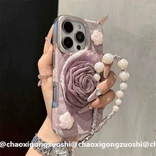 羽纱立体玫瑰紫花朵挂链适用iPhone1promax苹果15手机壳14新款13