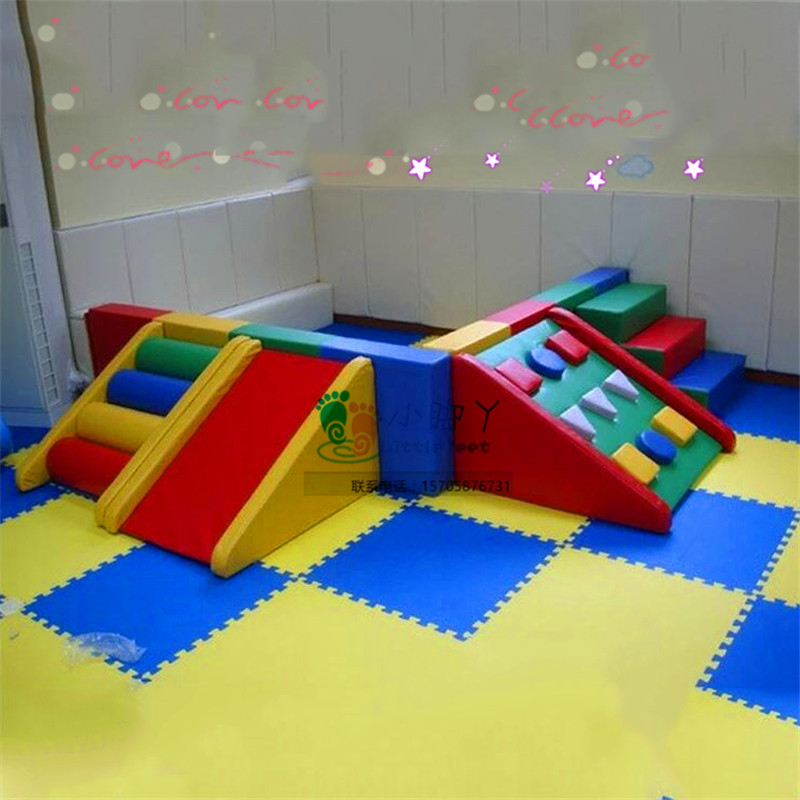 幼儿园海洋球池儿童软体滑梯球池游戏屋波波球池围栏早教攀爬球池