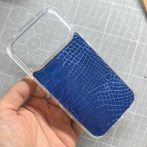 适用于苹果iPhone17promax真皮奢