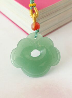 天然绿色东陵玉吊坠平安如意锁毛衣链民族风复古饰品妈妈链新款女